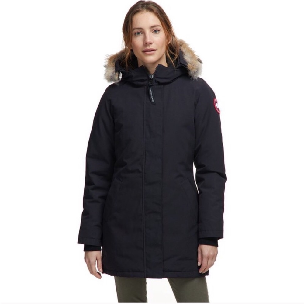 Canada Goose Parka authentic will ship with Canada Goose box 💕